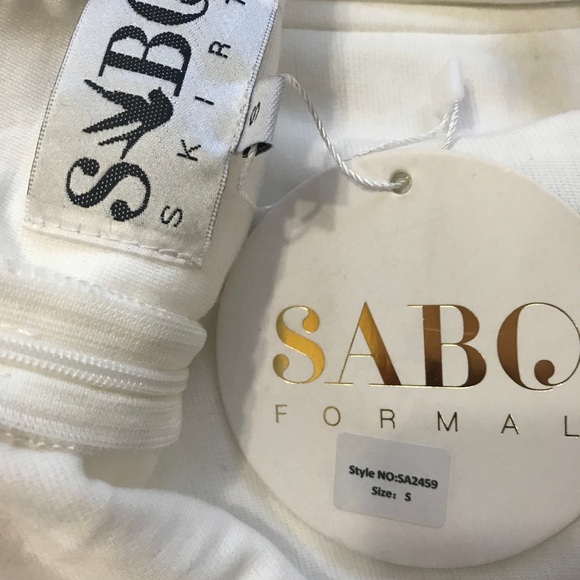 Sabo Skirt Formal White Lace Maxi Gown - Picture 4 of 4